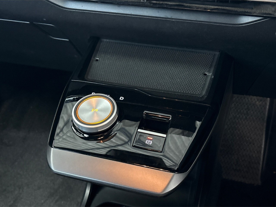 2023 MG 4 LR - EXCITE 64KWH**BLACK CLOTH SEATS**DRIVE MODES**ELECTRIC HANDBRAKE**MULTIFUNCTIONAL STEERING WHEEL**AIR CONDITIONING**TOUCH SCREEN MEDIA**APPLE CAR PLAY**CRUISE CONTROL**PARKING SENSORS** €20,995