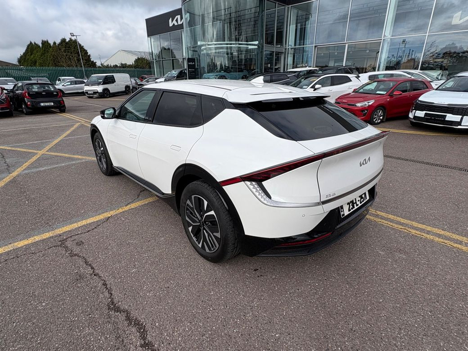 2023 Kia EV6 - image 4