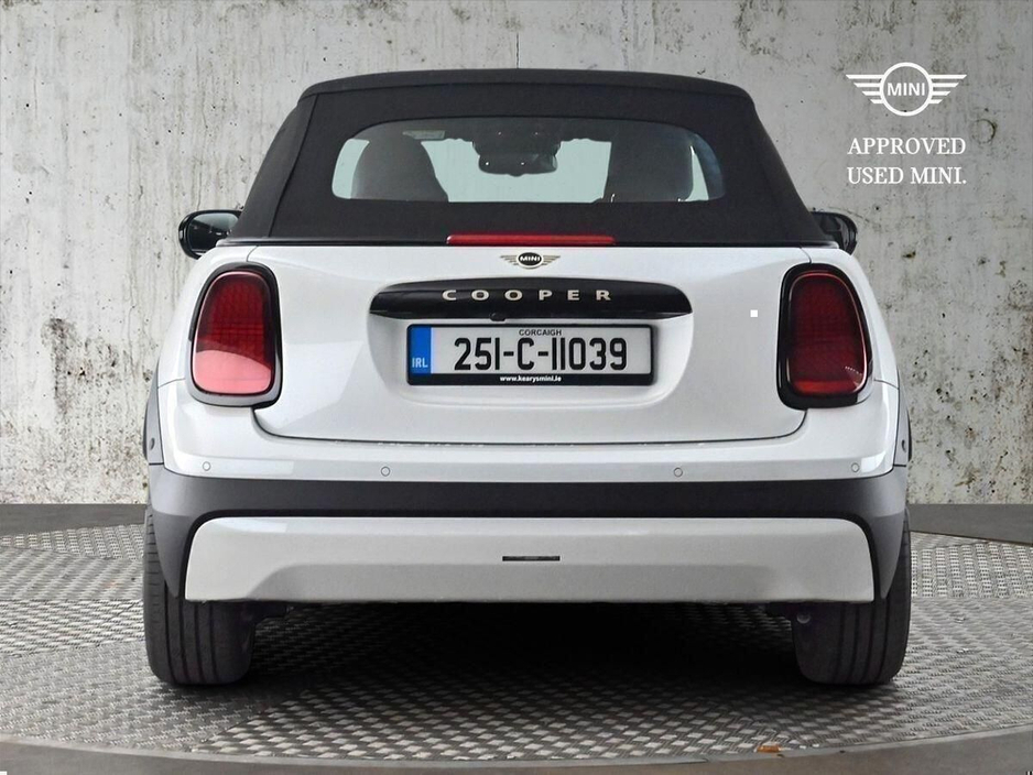 2025 MINI Hatch Cooper C €44,900