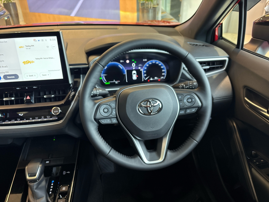 2026 Toyota Corolla Cross - image 9