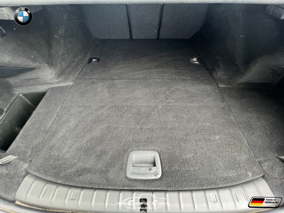 2019 BMW 5 Series - image 12