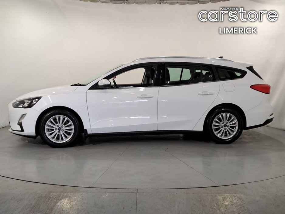 2021 Ford Focus - image 6