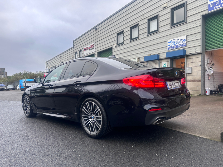 2019 BMW 5 Series - image 6