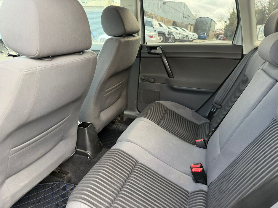 2007 Volkswagen Polo - image 17