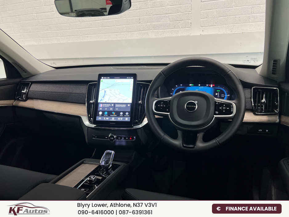 2025 Volvo XC90 - image 25