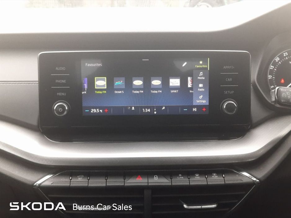 2021 Skoda Octavia - image 18