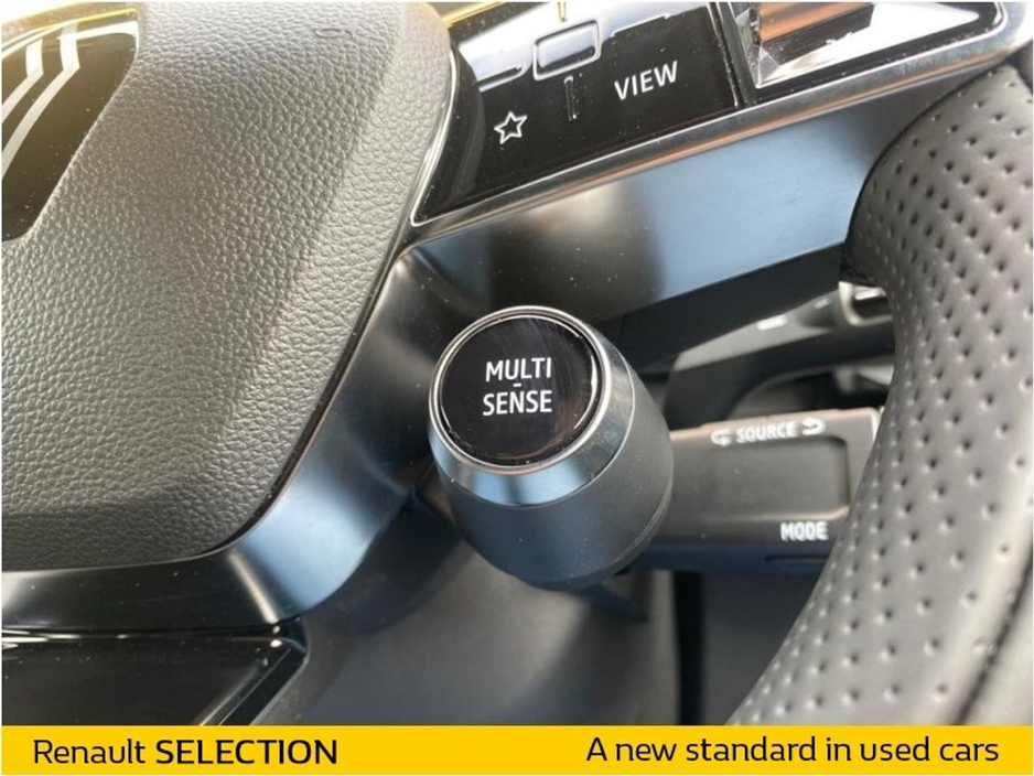 2023 Renault Megane - image 24