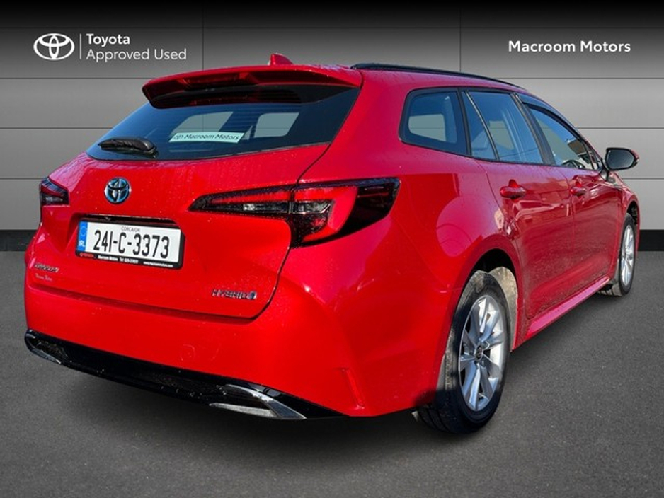 2024 Toyota Corolla - image 2