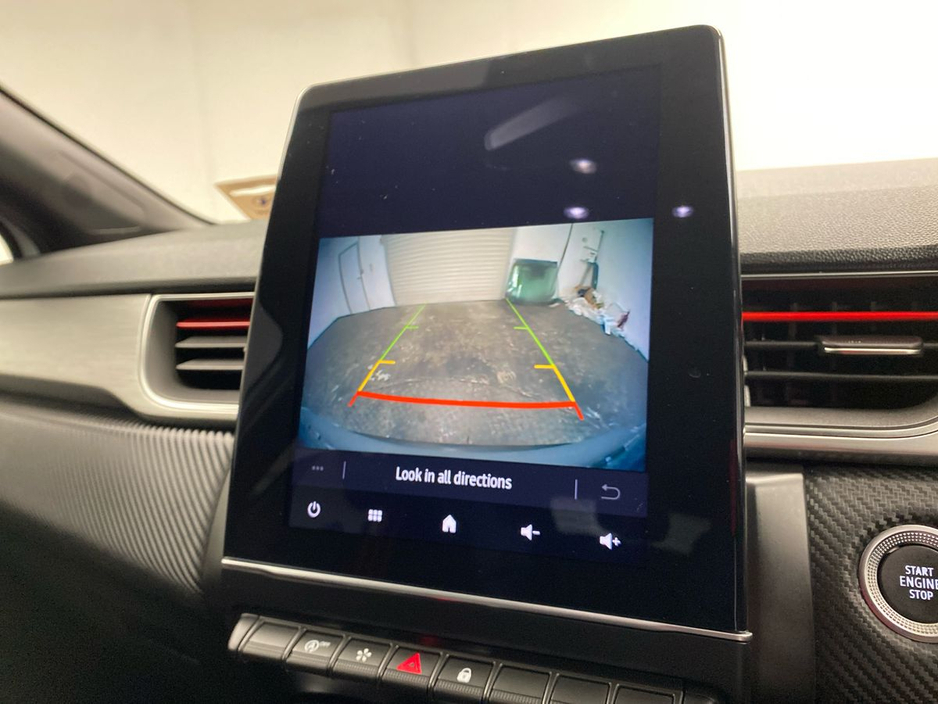 2023 Renault Captur - image 19