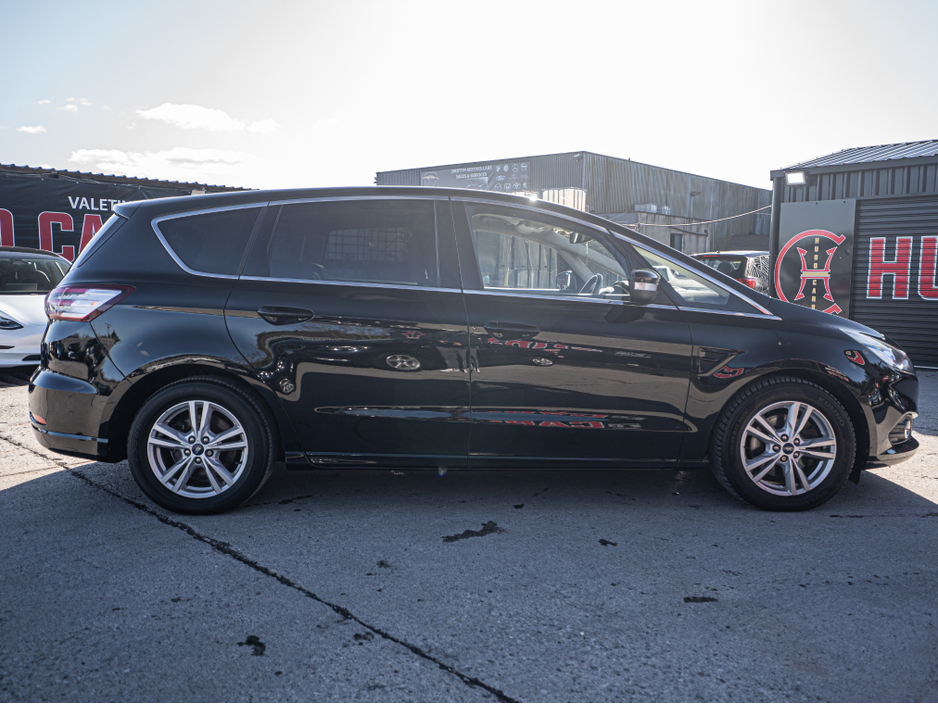 2016 Ford S-Max - image 16