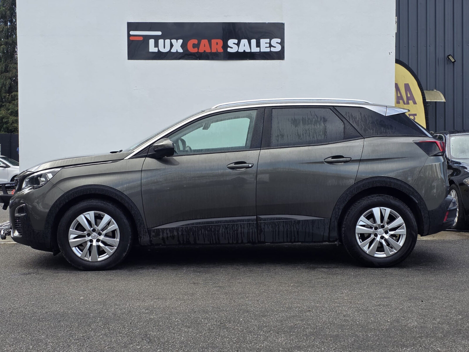 2020 Peugeot 3008 - image 4