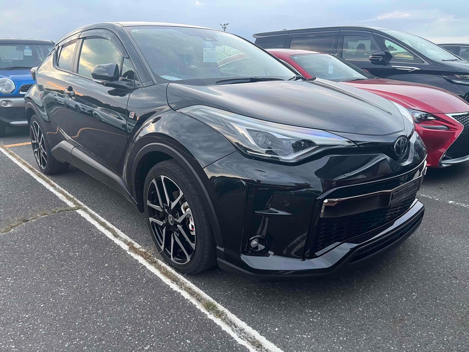 2020 Toyota C-HR GR SPORT AUTOMATIC HYBRID 1.8 PETROL //HALF LEATHER HEATED SEATS//360 PARKING CAMERAS//ADAPTIVE CRUISE CONTROL//KEYLESS ENTRY// €24,950