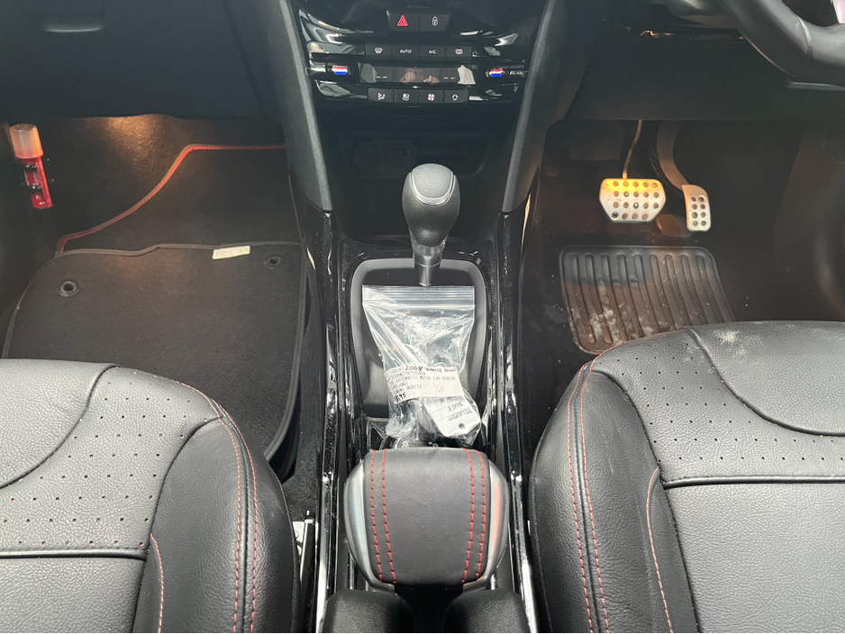 2020 Peugeot 2008 - image 18