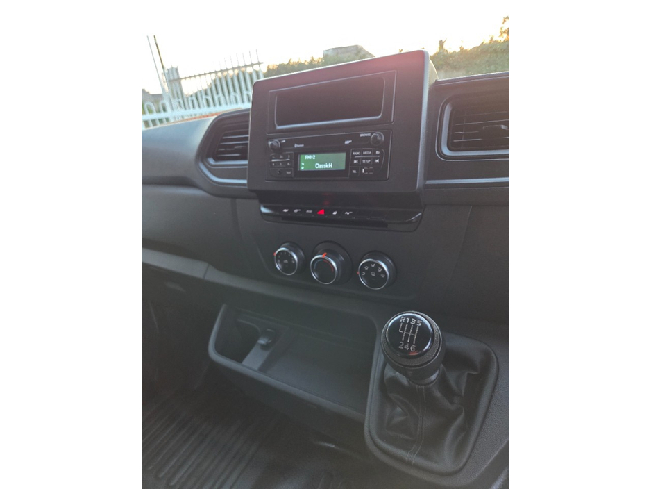 2023 Renault Master - image 7