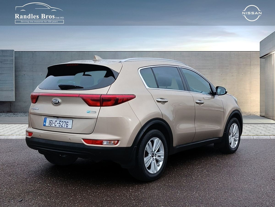 2016 Kia Sportage - image 7