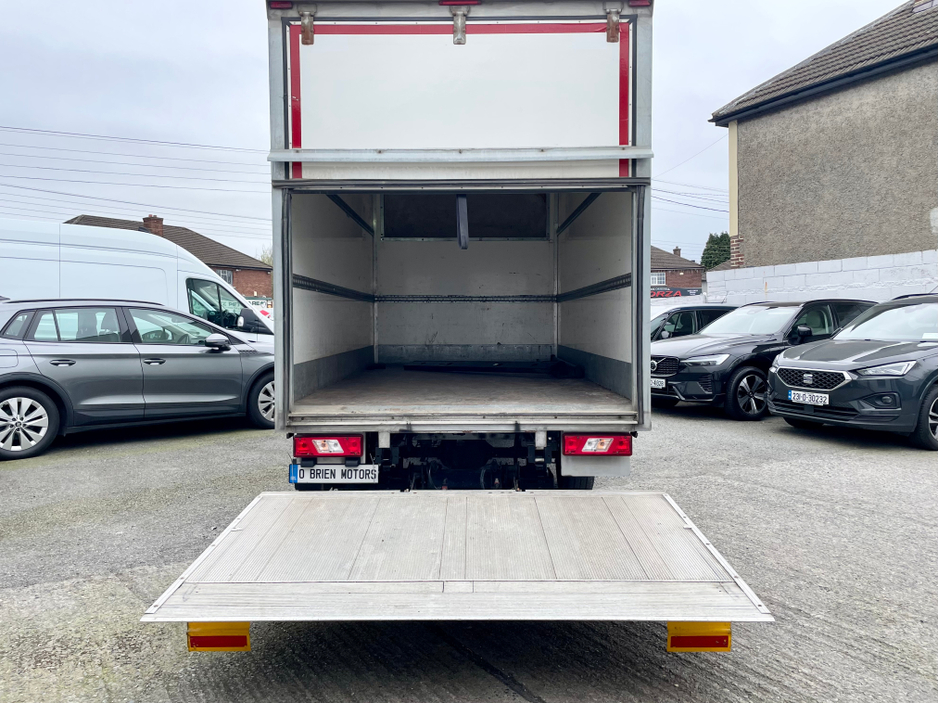 2023 Ford Transit - image 23