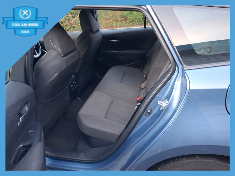 2022 Toyota Corolla LUNA TS 4DR AUTO HYBRID TOURINGSPORT A €20,500