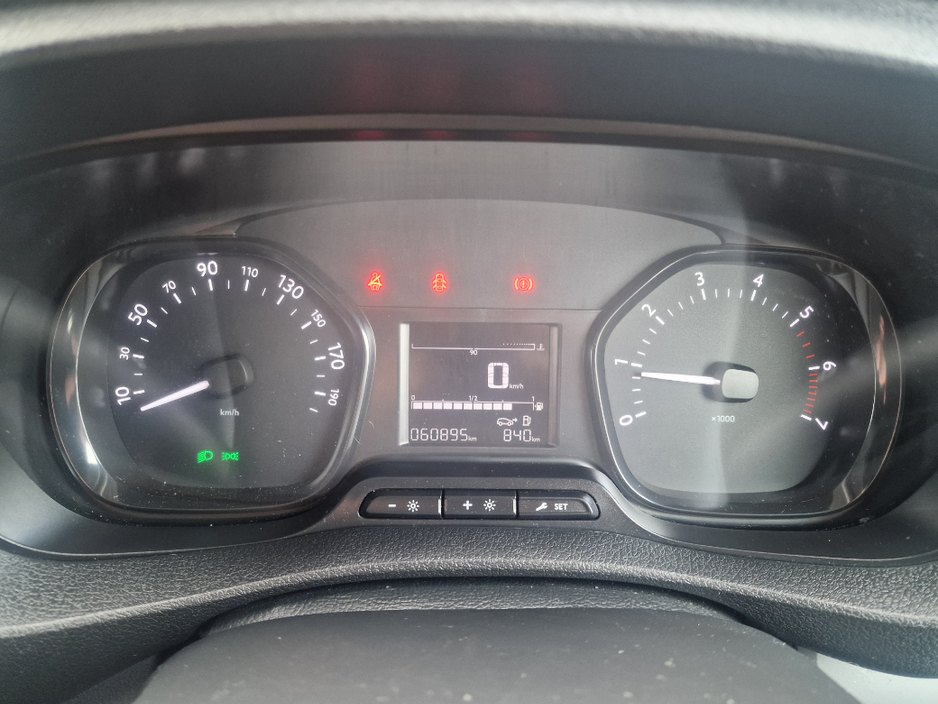 2022 Peugeot Expert Active Standard 1.5 HDI 100 4D €15,450