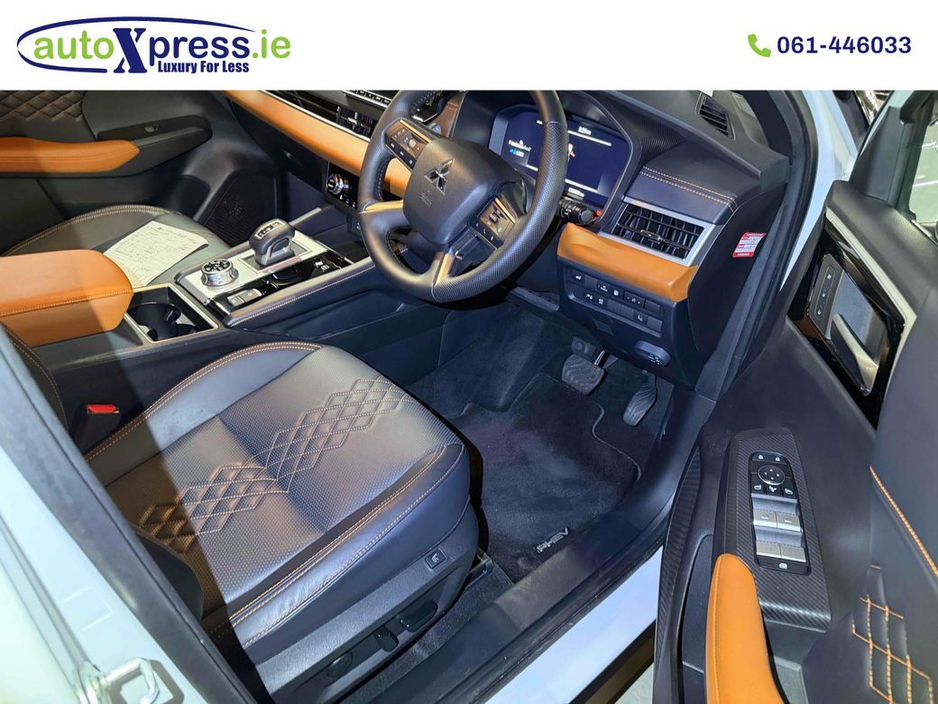 2023 Mitsubishi Outlander - image 13