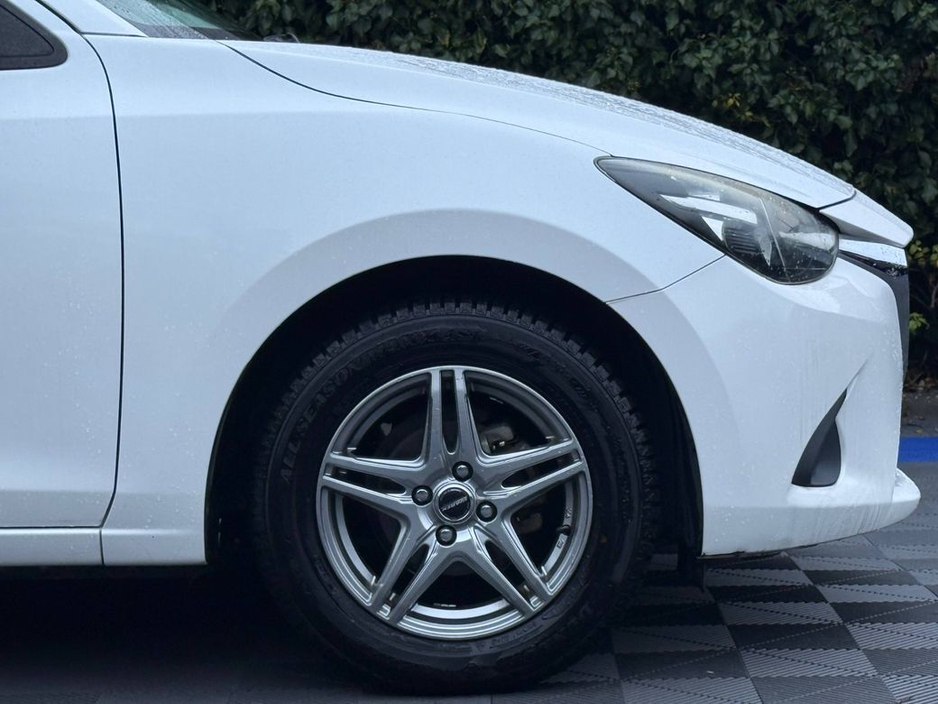 2017 Mazda Demio 1.3 SKYACTIV // SERVICE HISTORY // AIR CONDITIONING // 15" ALLOYS €11,900