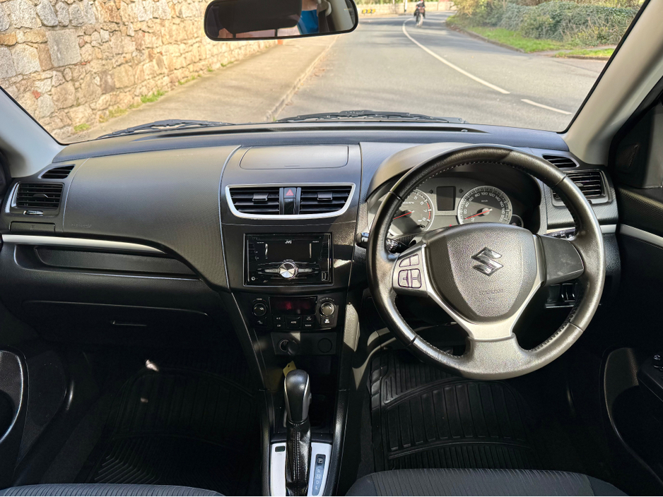 2013 Suzuki Swift - image 18