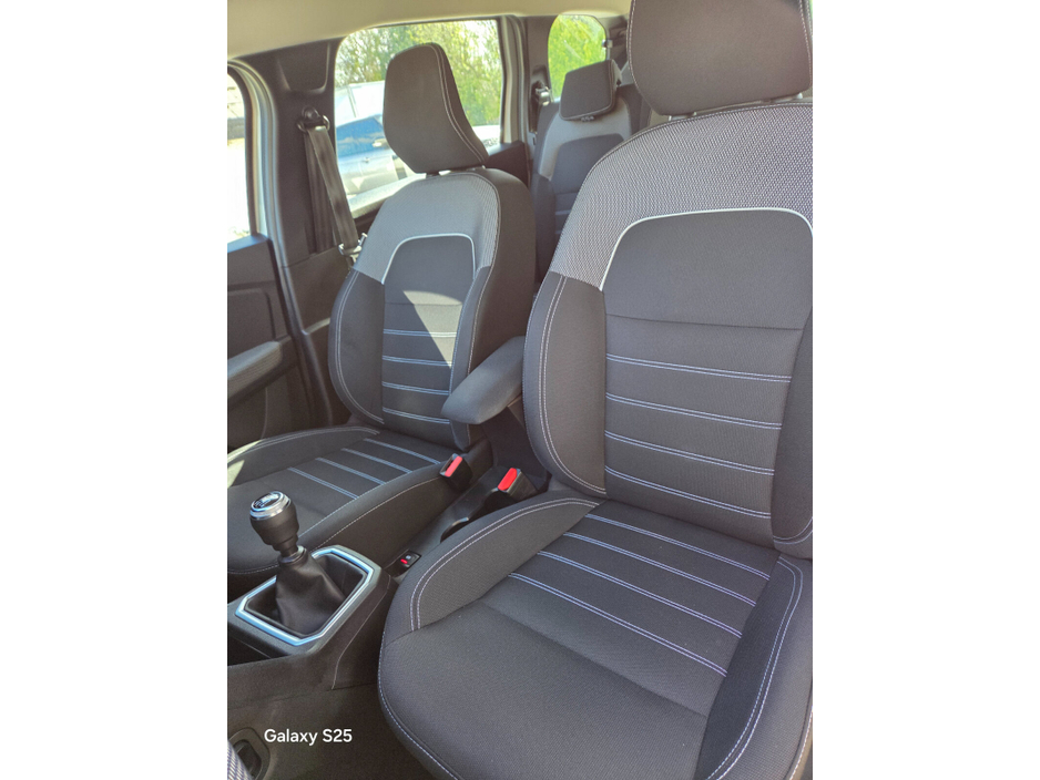 2022 Dacia Jogger - image 18