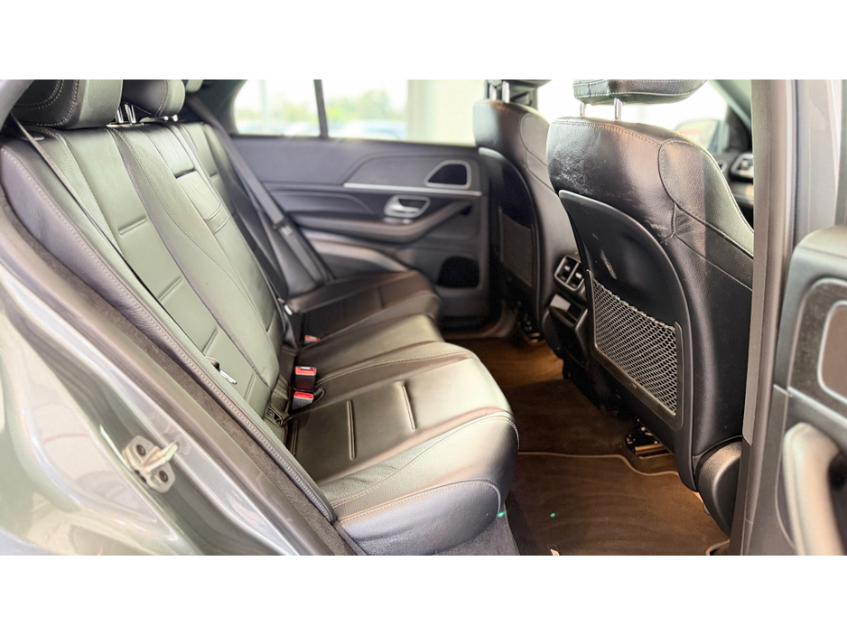 2022 Mercedes-Benz GLE Class - image 6