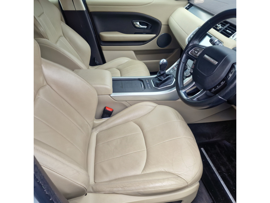 2018 Land Rover Range Rover Evoque - image 13