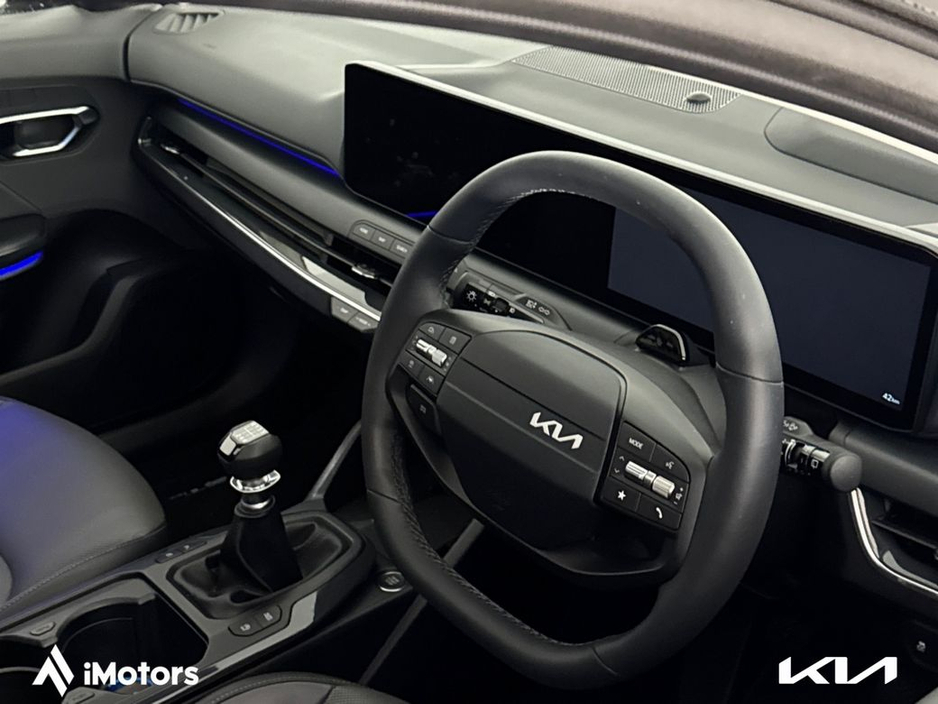 2026 Kia K4 - image 17