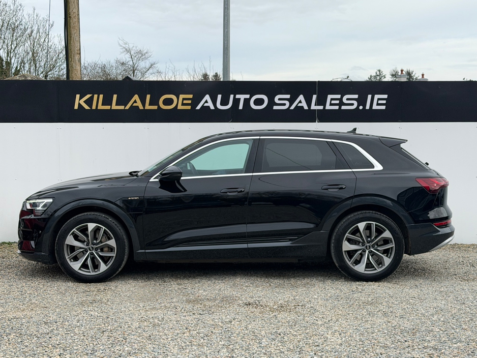 2022 Audi e-tron - image 7