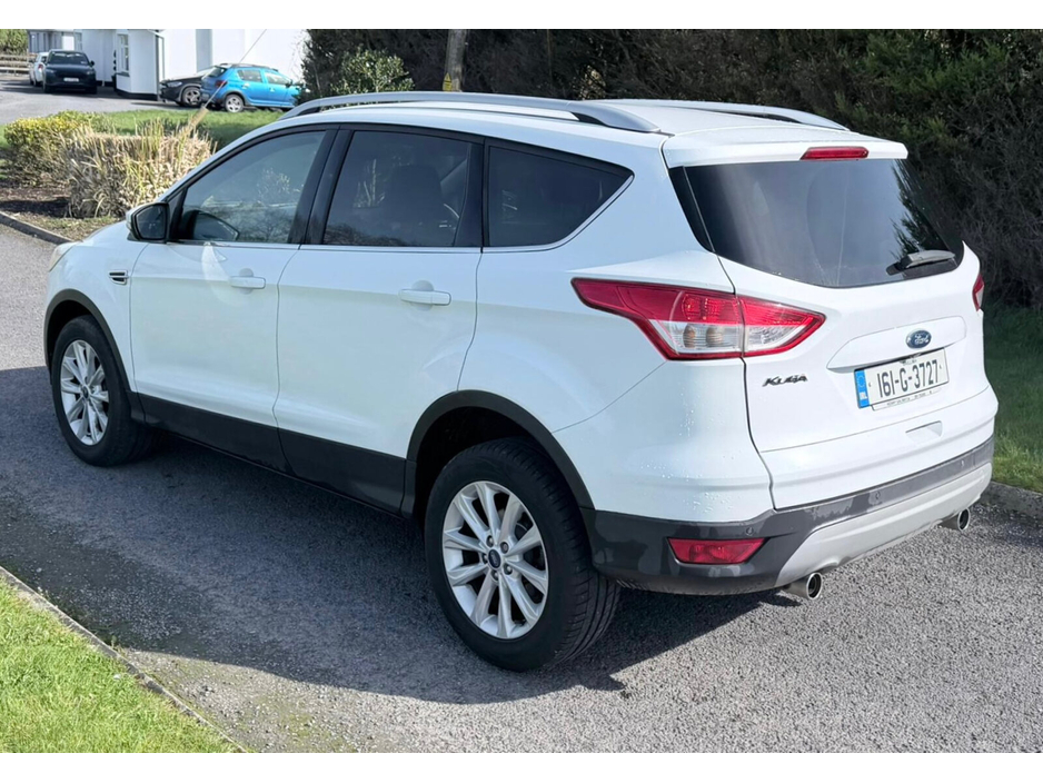2016 Ford Kuga - image 4