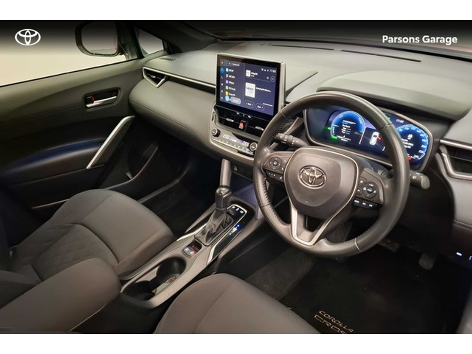 2023 Toyota Corolla Cross  €35,995