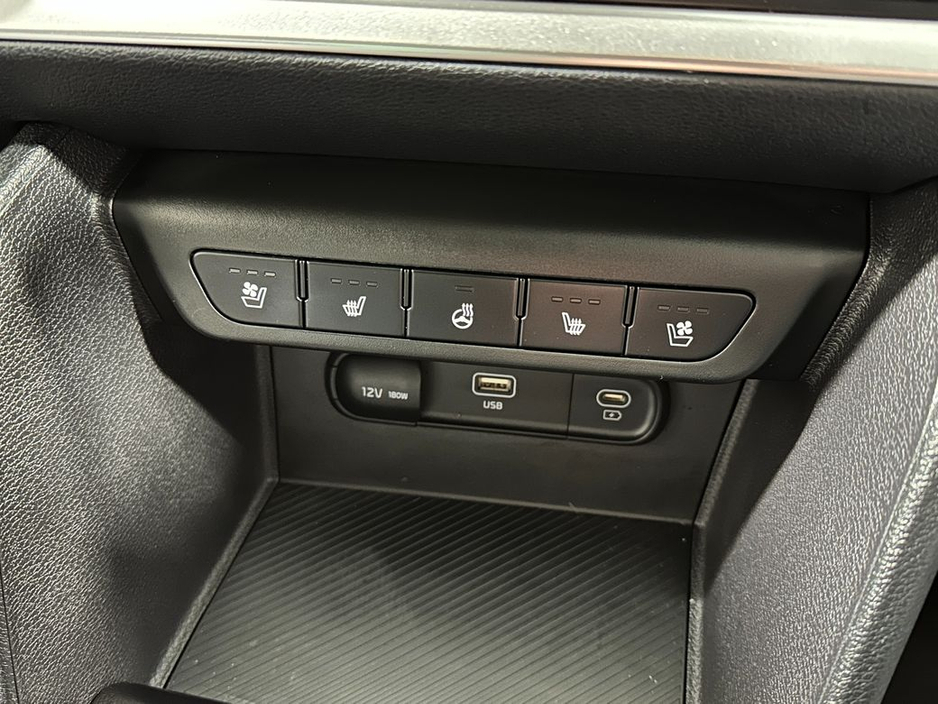 2025 Kia Sportage - image 23
