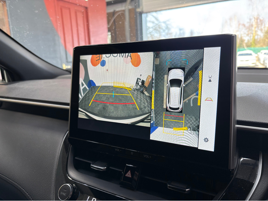 2024 Toyota Corolla Cross - image 8