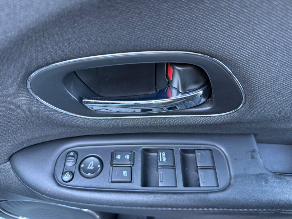 2020 Honda HR-V - image 19