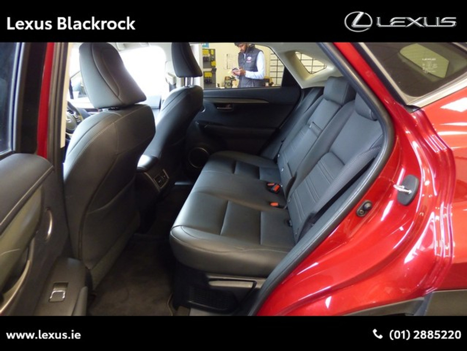 2021 Lexus NX 300 h - image 9