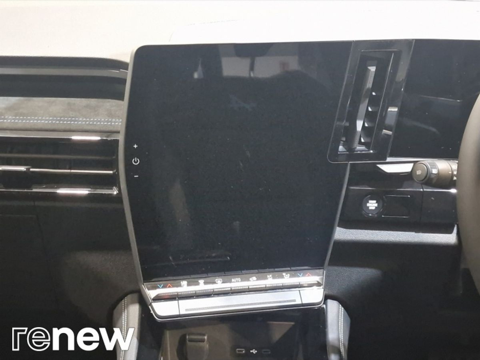 2026 Renault Austral iconic esprit Alpine full hybrid 200 €49,995