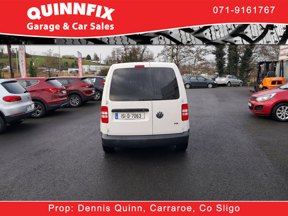 2015 Volkswagen Caddy - image 4