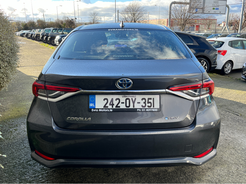 2024 Toyota Corolla SALOON LUNA HYBIRD AUTOMATIC 1.8 PETROL //REVERSE CAMERA// €27,950