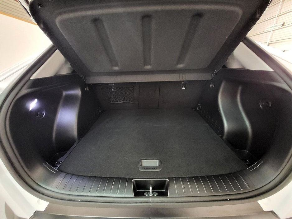 2024 Hyundai Kona 1.6 HYBRID Elegance Auto €120 per week €33,975