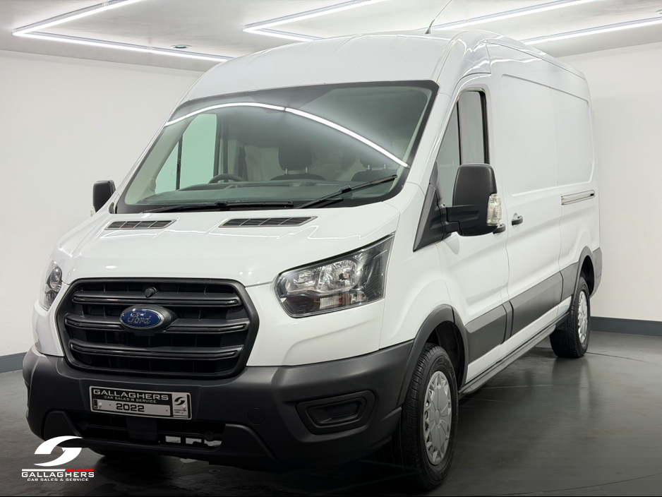 2022 Ford Transit - image 2
