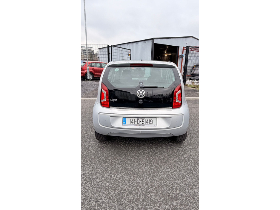 2014 Volkswagen up! - image 7