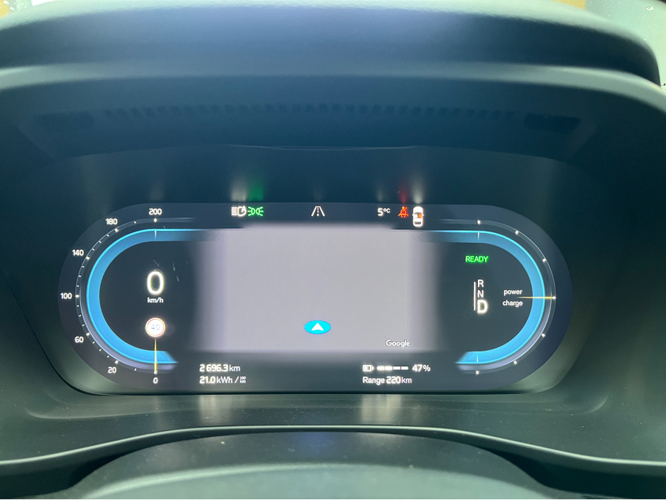 2023 Volvo XC40 - image 27