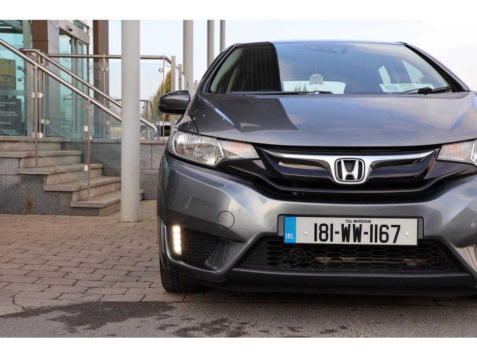 2018 Honda Jazz - image 5
