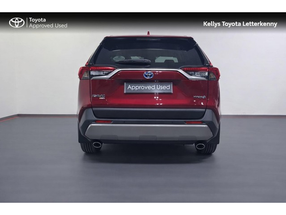 2023 Toyota Rav4 - image 5