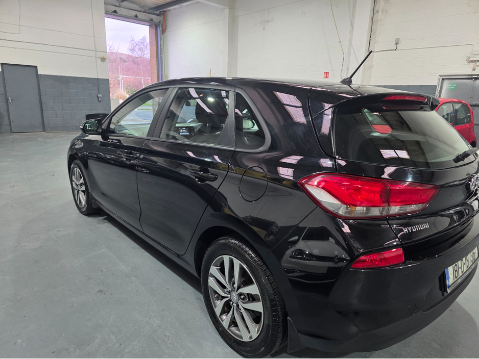 2018 Hyundai i30 - image 4