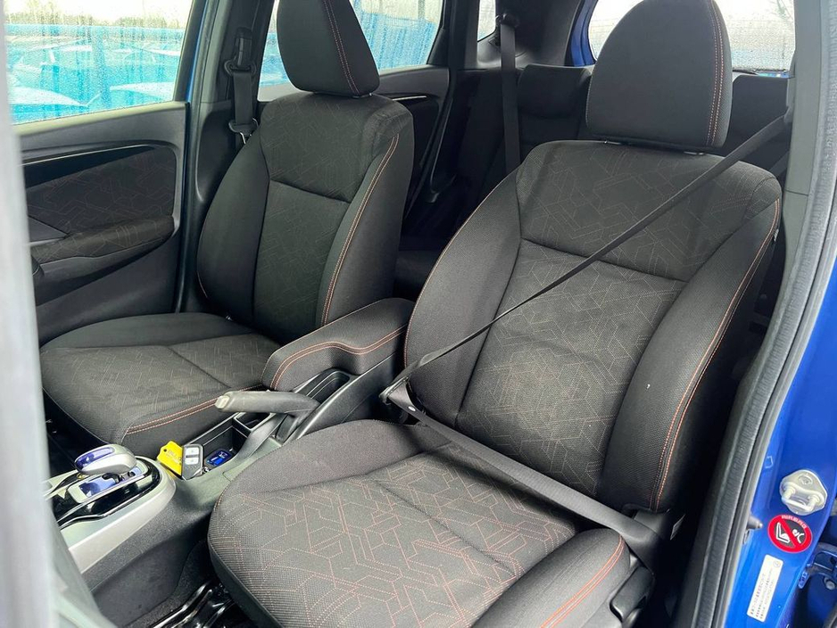 2016 Honda Fit SPORT 1.5 HYBRID // DIAMOND CUT ALLOYS // SERVICE HISTORY // PADDLE SHIFT €10,900