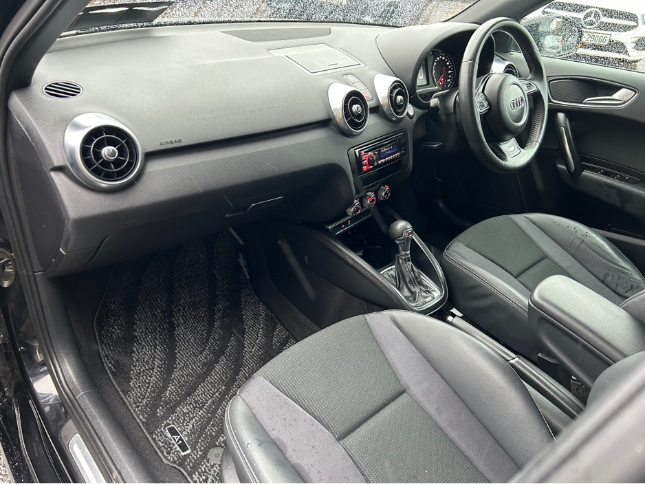 2013 Audi A1 - image 21