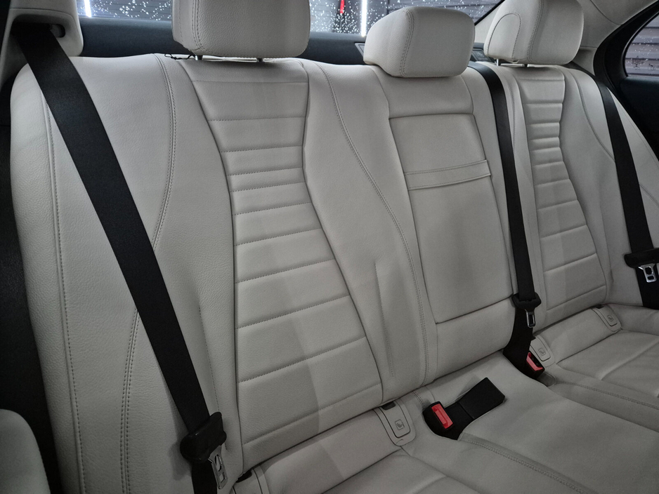 2018 Mercedes-Benz E Class - image 9