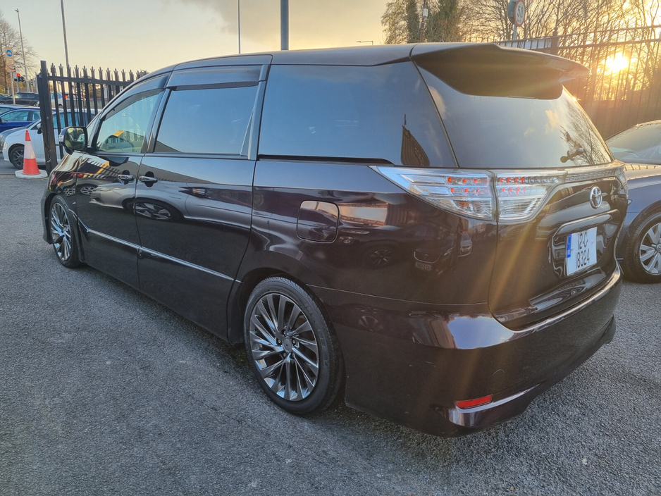 2012 Toyota Estima - image 15